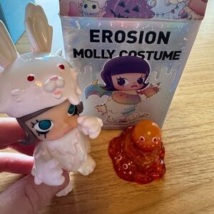 Erosion Molly Costume Bunny Figurine - White
